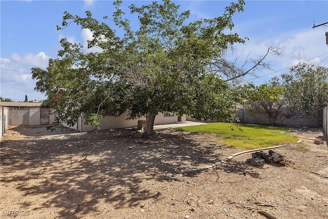 1037 Westminster Ave, Las Vegas, NV 89119 - view of fenced backyard