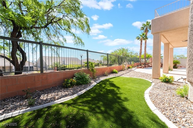 1016 Eaglewood Dr, Las Vegas, NV 89144 - fenced backyard with a patio area