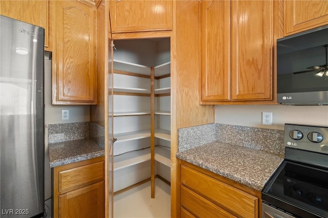 2431 S Dandelion St, Pahrump, NV 89048 - photo 14