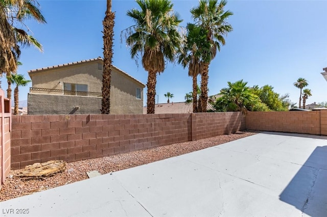 1844 Grand Prairie Ave, North Las Vegas, NV 89032 - fenced backyard featuring a patio