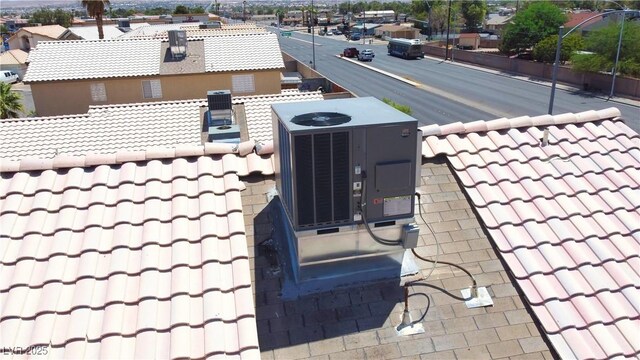 4637 Baby Bird Ln, Las Vegas, NV 89115 - photo 25