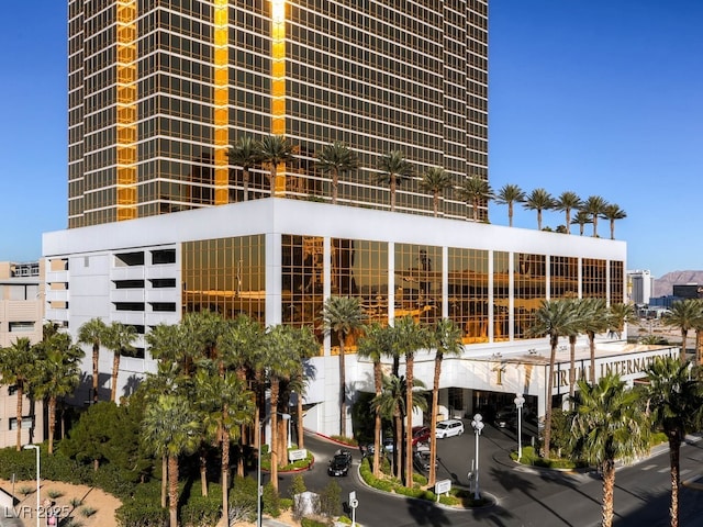 2000 N Fashion Show Dr Unit 4028, Las Vegas, NV 89109 - photo 32