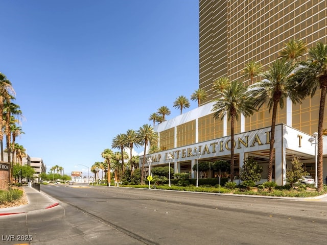 2000 N Fashion Show Dr Unit 4028, Las Vegas, NV 89109 - photo 33