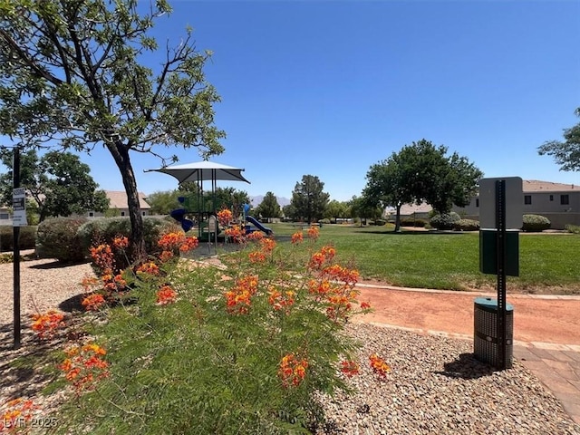 7816 Red Leaf Dr, Las Vegas, NV 89131 - view of property's community with a yard