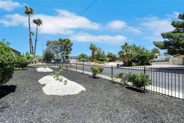 1900 S 15th St, Las Vegas, NV 89104 - view of yard