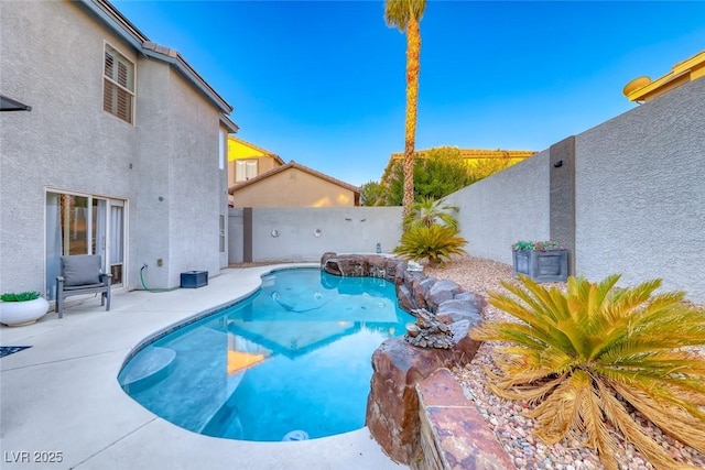 895 Beartooth Falls Ct, Henderson, NV 89052 - view of pool with a fenced backyard and a patio