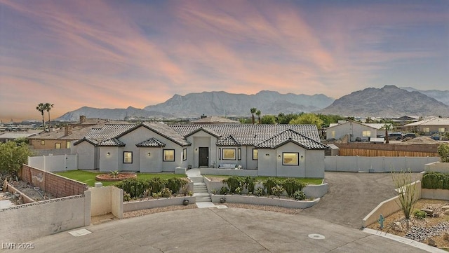 5865 Egan Crest Dr, Las Vegas, NV 89149 - photo 2