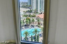 2877 Paradise Rd Unit 904, Las Vegas, NV 89109 - entryway featuring a city view