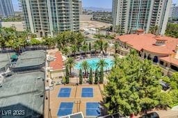 2877 Paradise Rd Unit 904, Las Vegas, NV 89109 - view of urban area featuring a pool