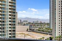 2877 Paradise Rd Unit 904, Las Vegas, NV 89109 - city view with mountains