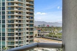 2877 Paradise Rd Unit 904, Las Vegas, NV 89109 - view of property with a view of city and a mountain view