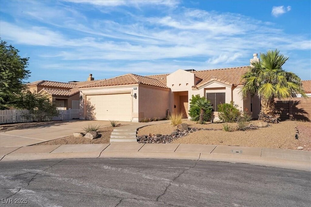804 Mesa Pine Ct, Henderson, NV 89015 - photo 1