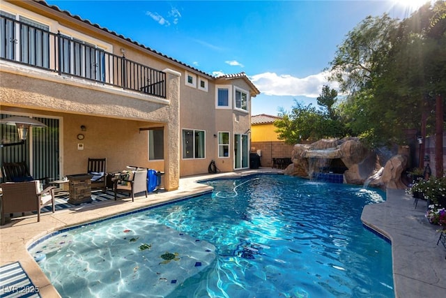 9380 Arrowhead Bluff Ave, Las Vegas, NV 89149 - view of pool with a fenced backyard and a patio area