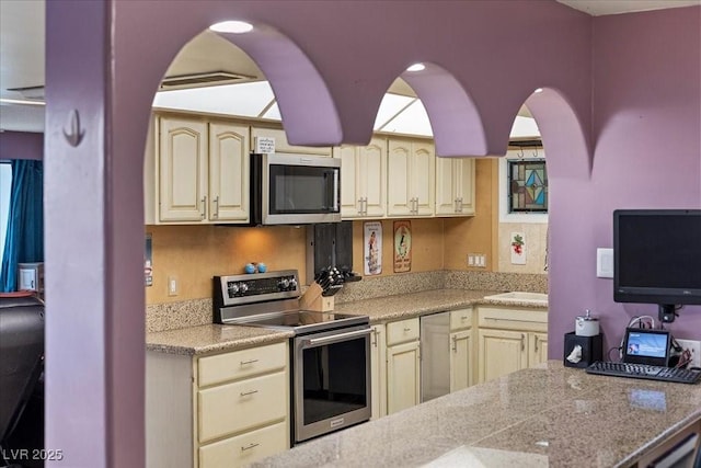 4318 Ridgecrest Dr, Las Vegas, NV 89121 - photo 57