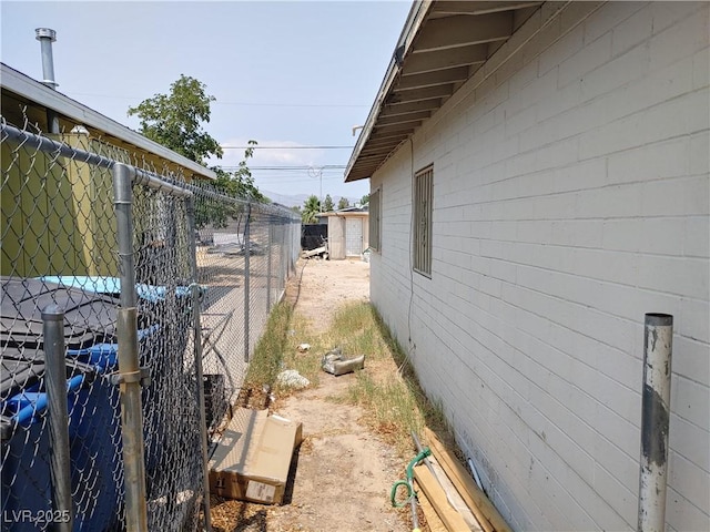 832 Hart Ave, Las Vegas, NV 89106 - view of side of home