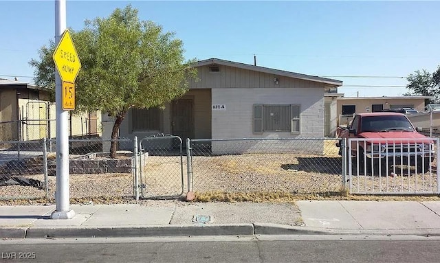 832 Hart Ave, Las Vegas, NV 89106 - view of front of property featuring a fenced front yard and a gate