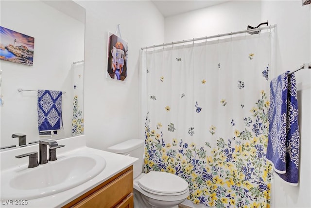 6324 Conlon St, North Las Vegas, NV 89081 - bathroom featuring vanity and curtained shower
