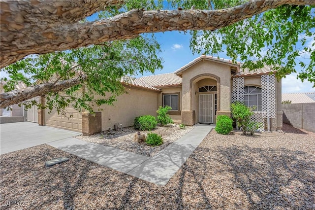 127 Vista Del Lago St, Henderson, NV 89015 - photo 3