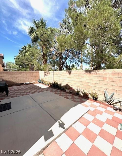8156 Blue Hope Diamond Ln, Las Vegas, NV 89139 - photo 46