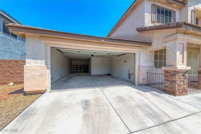 208 Glendon St, Henderson, NV 89074 - garage featuring driveway