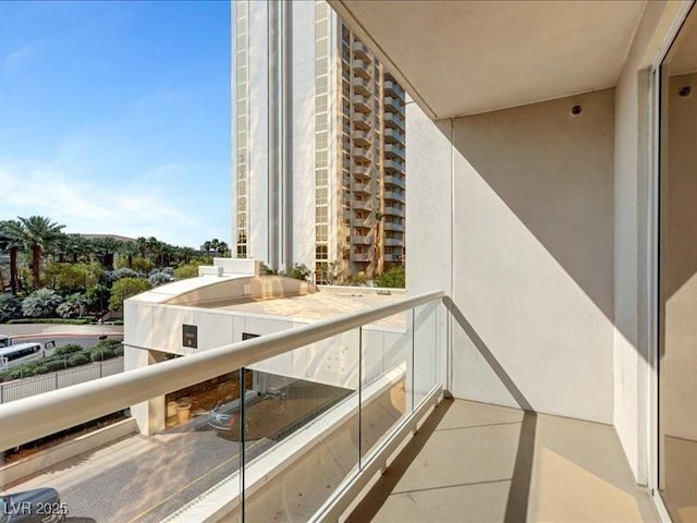 125 E Harmon Ave Unit 220, Las Vegas, NV 89109 - view of balcony