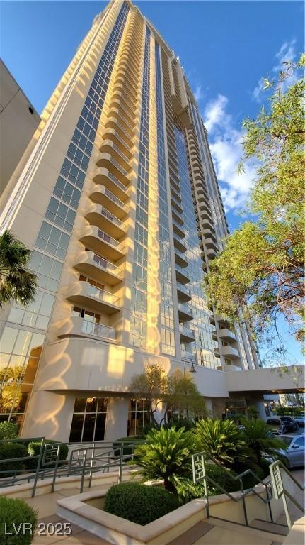 125 E Harmon Ave Unit 220, Las Vegas, NV 89109 - view of property