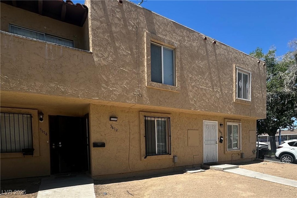 5612 W Lake Mead Blvd, Las Vegas, NV 89108 - photo 1