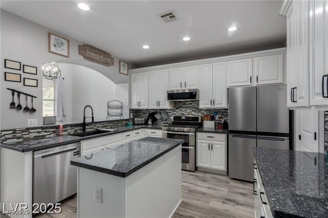 140 Rolling Cove Ave, Henderson, NV 89011 - photo 13