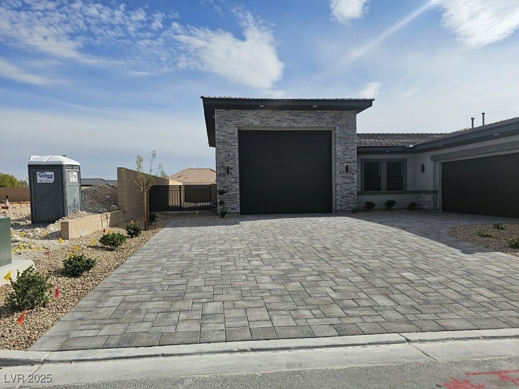 9288 Fountain Creek Ct, Las Vegas, NV 89139 - photo 3