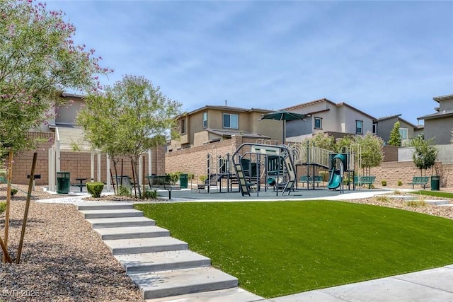 9827 Mojave Mountain St, Las Vegas, NV 89166 - view of community featuring a lawn
