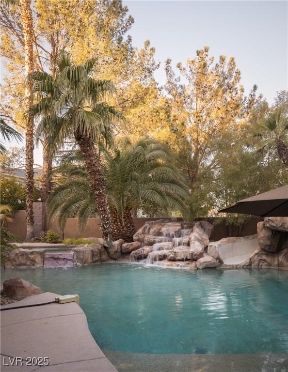 9904 Moonridge Ct, Las Vegas, NV 89134 - photo 26