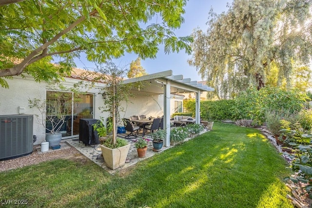 7824 Indian Cloud Ave, Las Vegas, NV 89129 - view of green lawn with a patio area