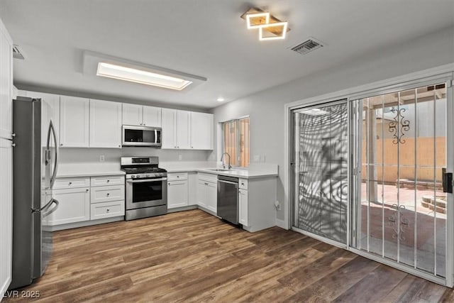 6063 Peach Orchard Rd, Las Vegas, NV 89142 - photo 12