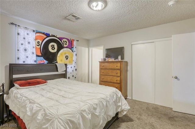 729 Concrete Ct, Las Vegas, NV 89110 - bedroom with carpet, a textured ceiling, and a closet