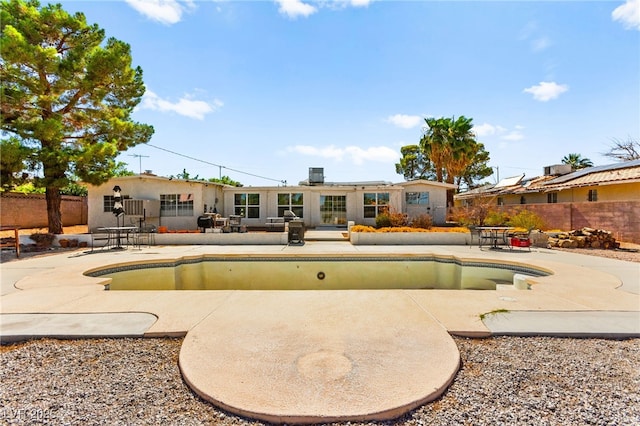 639 Lacy Ln, Las Vegas, NV 89107 - view of pool with a patio area