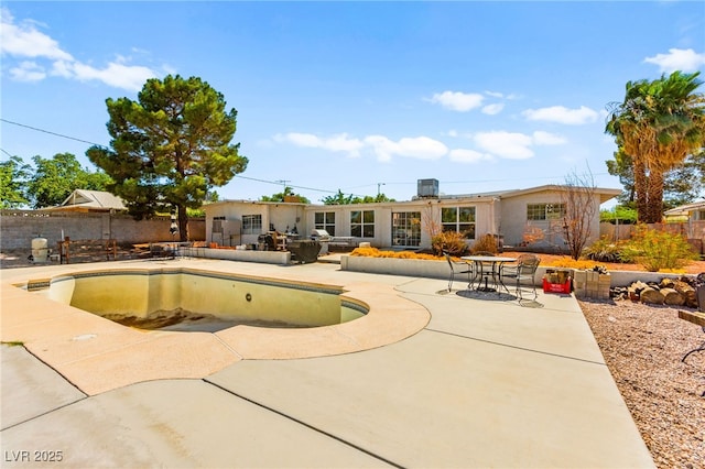 639 Lacy Ln, Las Vegas, NV 89107 - view of swimming pool featuring a patio