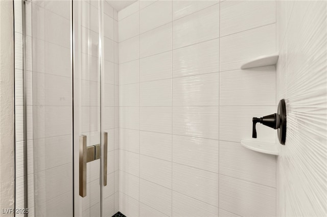 1904 Leaning Pine Way, Las Vegas, NV 89128 - bathroom with a stall shower