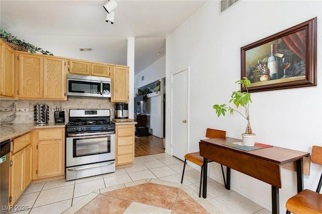 8468 W Gilmore Ave, Las Vegas, NV 89129 - photo 11