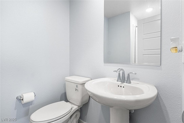 906 Cadence View Way, Henderson, NV 89011 - bathroom featuring toilet and a sink