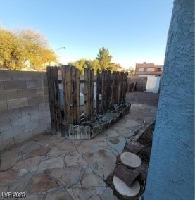 2802 Camelback Ln, Henderson, NV 89074 - photo 16