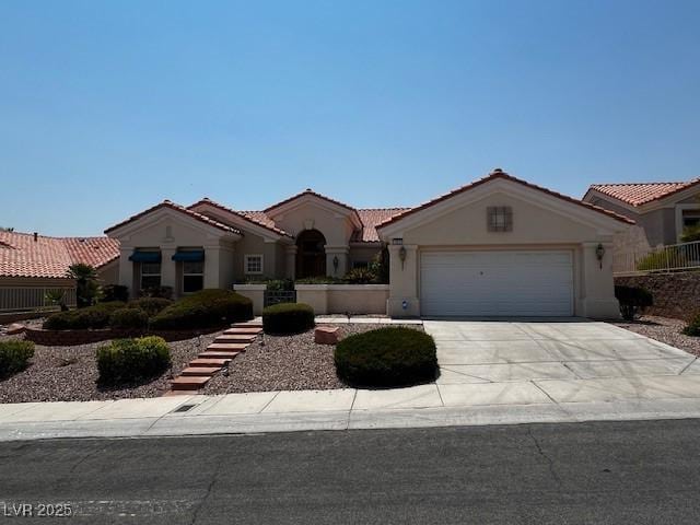 10537 Cogswell Ave, Las Vegas, NV 89134 - photo 1