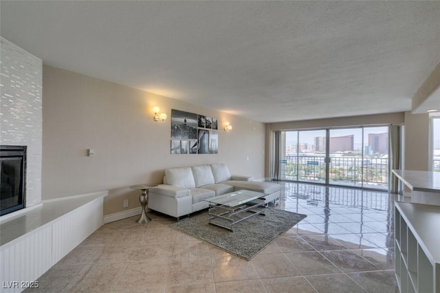 3111 Bel Air Dr Unit 18C, Las Vegas, NV 89109 - photo 3