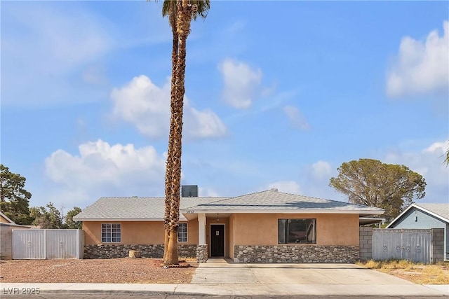 5812 Maynard Ave, Las Vegas, NV 89108 - photo 2