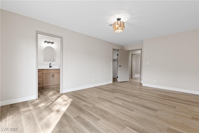 2813 Crystal Bay Dr, Las Vegas, NV 89117 - photo 15