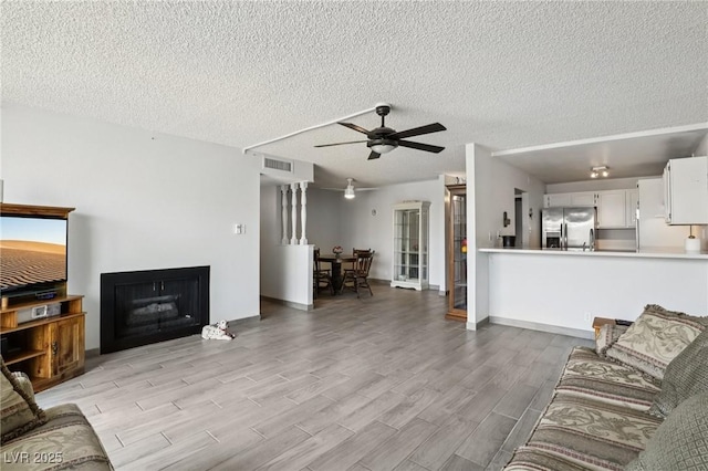 725 N Royal Crest Cir Unit 215, Las Vegas, NV 89169 - photo 5