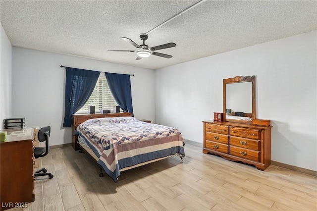 725 N Royal Crest Cir Unit 215, Las Vegas, NV 89169 - photo 15