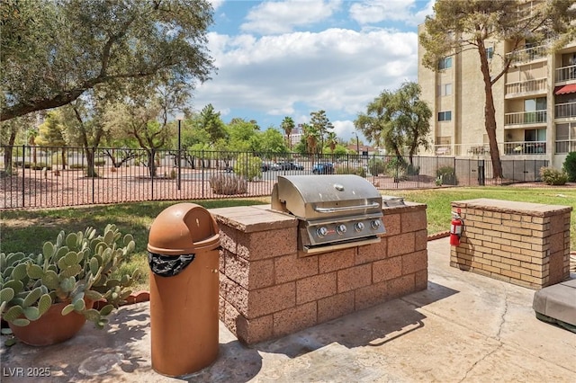 725 N Royal Crest Cir Unit 215, Las Vegas, NV 89169 - photo 37