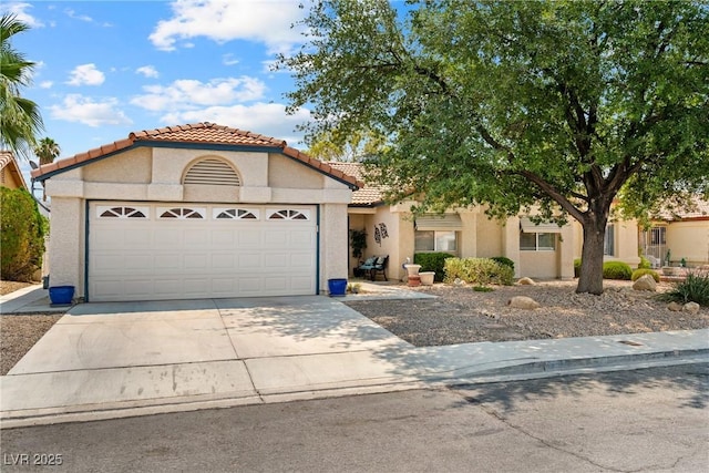 6629 Coastal Breeze Ct, Las Vegas, NV 89108 - photo 1