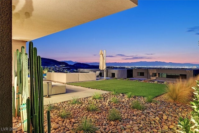 807 Magnum Cliff Ct, Henderson, NV 89012 - photo 38