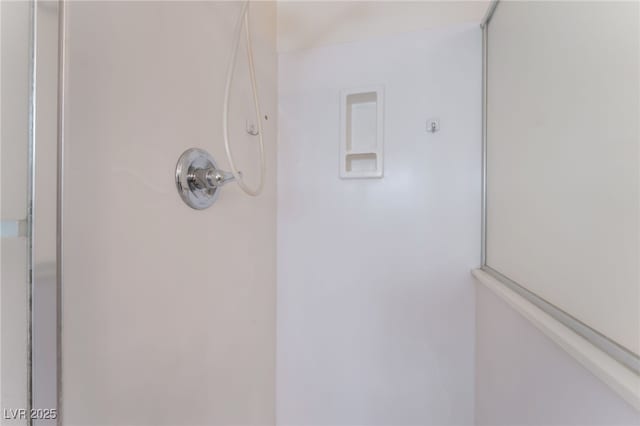 8872 Perfect Diamond Ct, Las Vegas, NV 89129 - photo 18